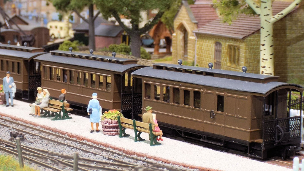 Balcony-End Carriages (Pack A)