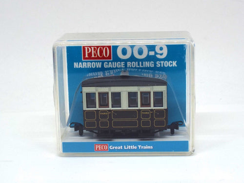 4-Wheel Carriage - Brown and Cream