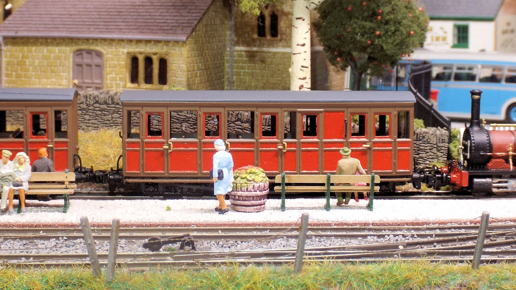 TR Carriages 16 and 21